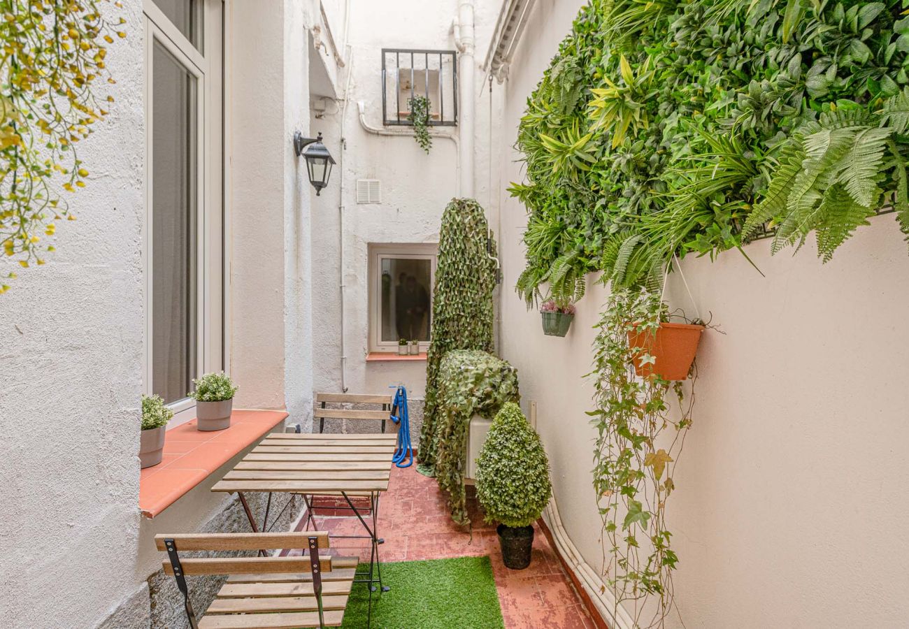 Apartamento en Madrid - Piso 2 habs. con patio privado Sharing Co.