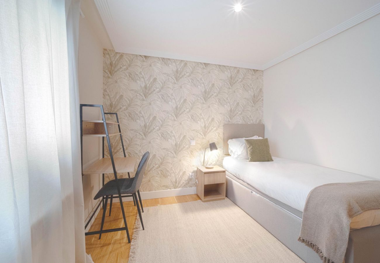 Apartamento en Madrid - Amplio Apartamento en Castellana by Sharing Co   