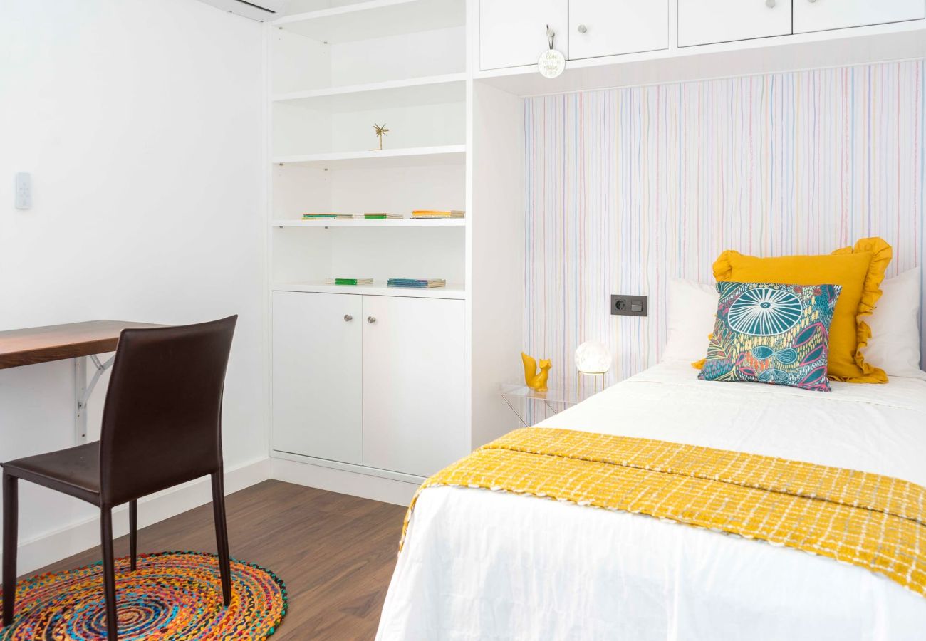 Apartamento en Málaga - Hermoso piso con vistas al mar by SharingCo   