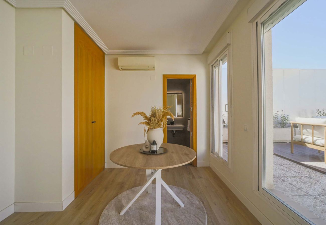 Apartamento en Madrid - Apartamento de 3 hab. con terraza en La Castellana Sharing Co.   