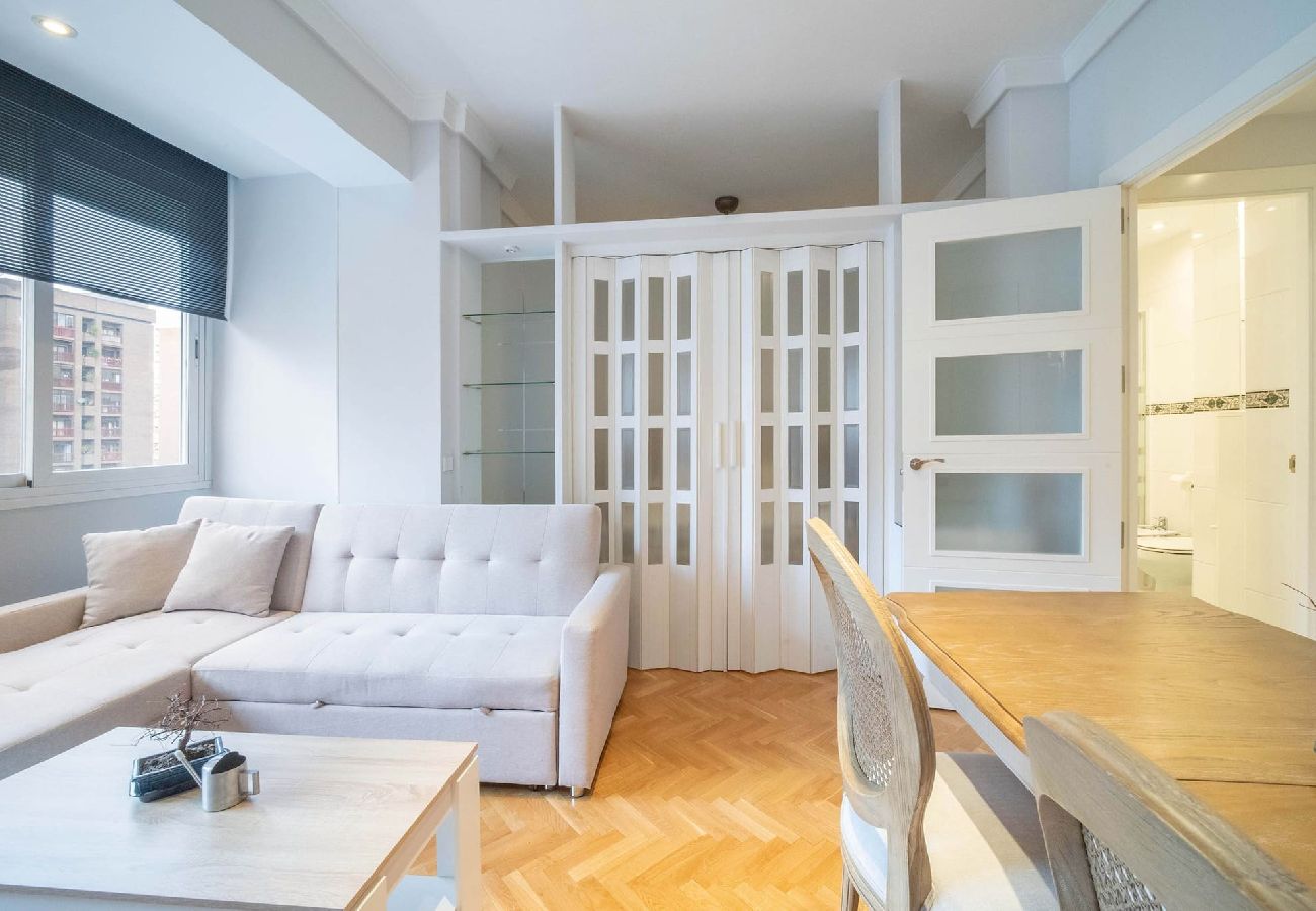 Apartamento en Madrid - Precioso piso con piscina en Madrid by SharingCo 