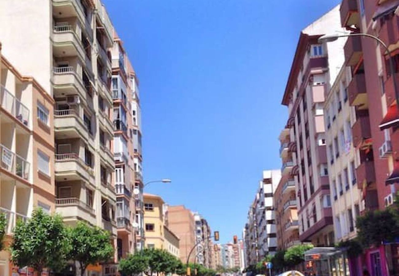 Apartamento en Málaga - Luminoso piso en Málaga centro by SharingCo 
