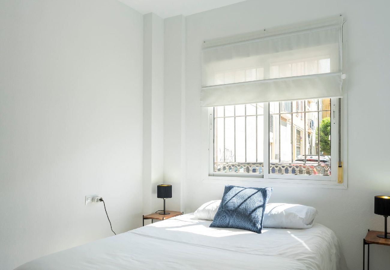 Apartamento en Málaga - Moderno piso con terraza en Málaga by SharingCo 
