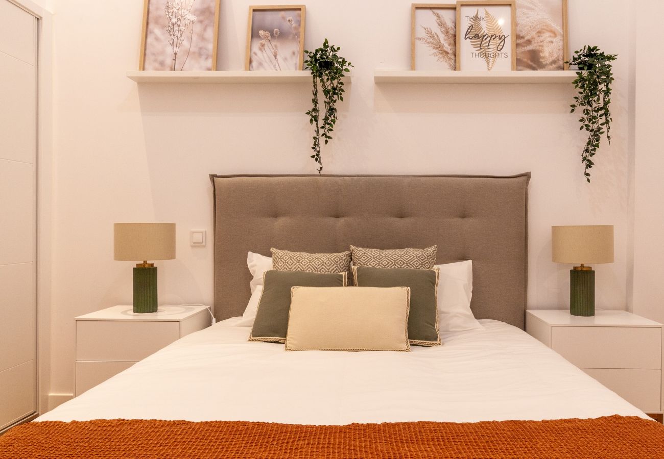 Apartamento en Madrid - Apartamento de 2 hab. en Mantuano por Sharing Co