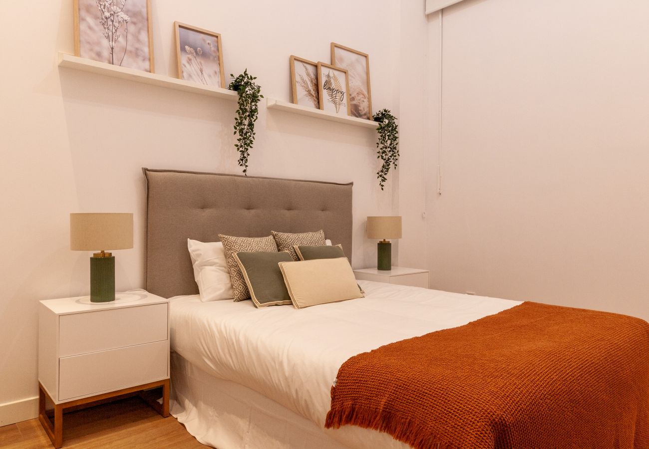 Apartamento en Madrid - Apartamento de 2 hab. en Mantuano por Sharing Co