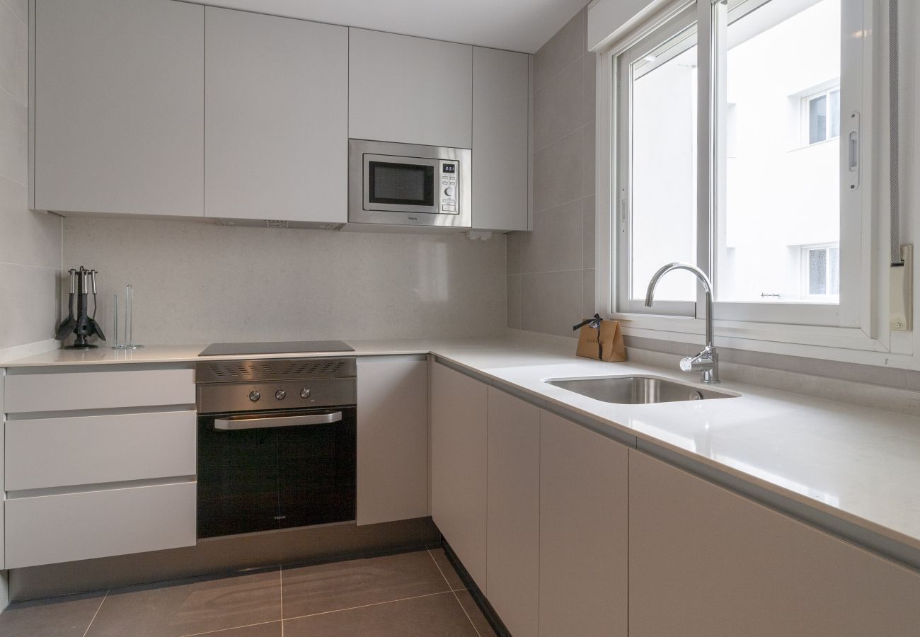 Apartamento en Madrid - Apartamento 3 habitaciones en La Castellana Sharing Co             