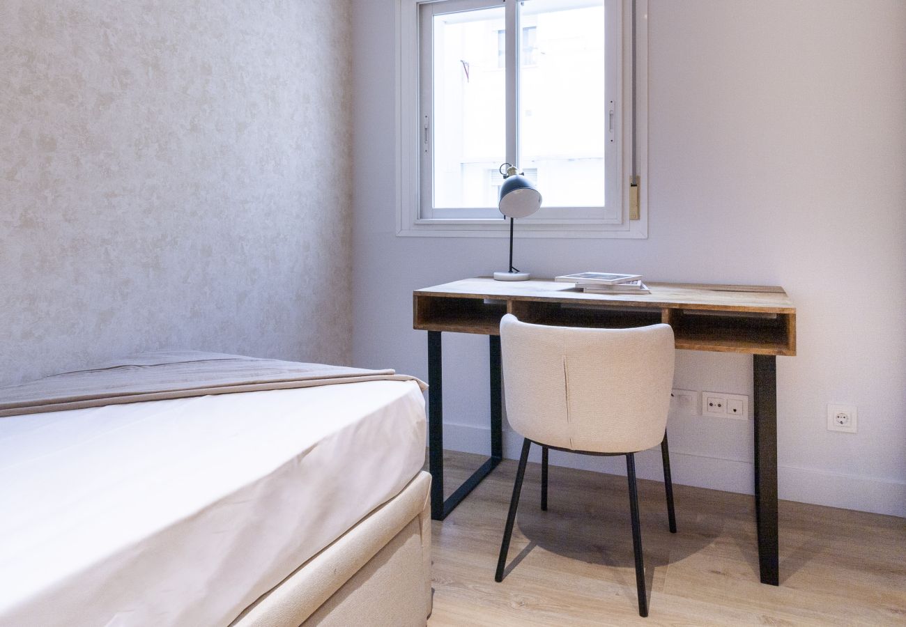 Apartamento en Madrid - Apartamento 3 habitaciones en La Castellana Sharing Co             