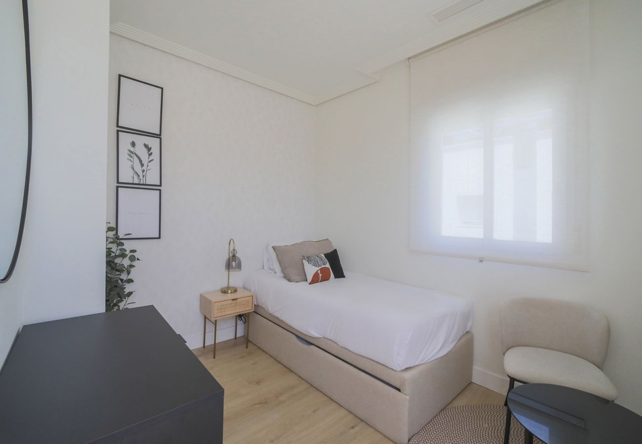 Apartamento en Madrid - Ático 4 hab. Gran terraza en La Castellana Sharing Co