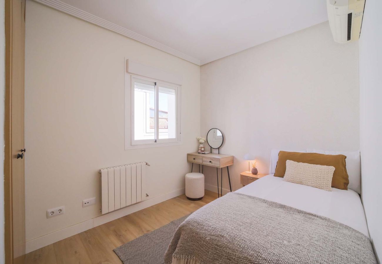 Apartamento en Madrid - Apartamento de 3 hab. con terraza en La Castellana Sharing Co.