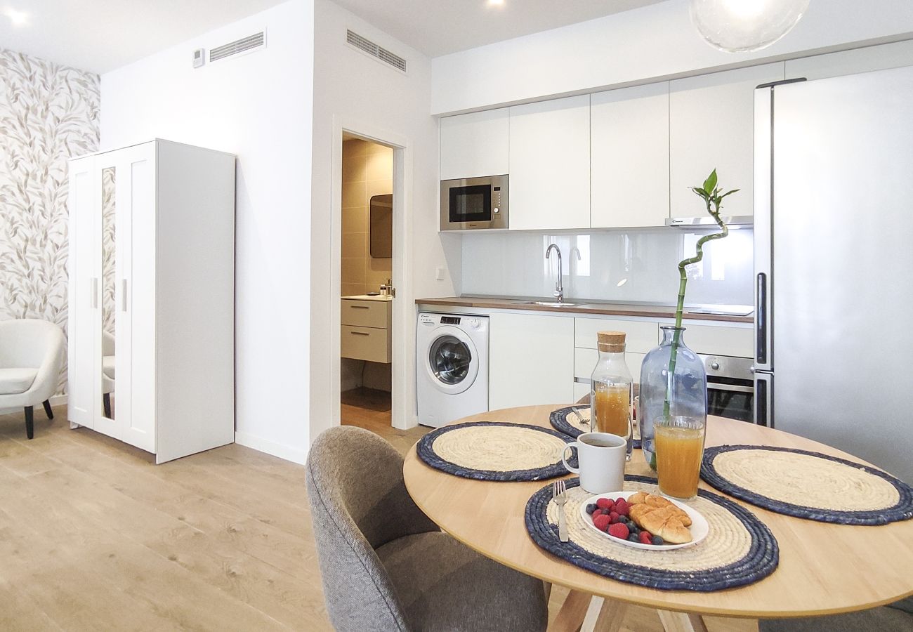 Apartamento en Málaga - Piso de 1 hab. Lagunillas por Sharing Co.