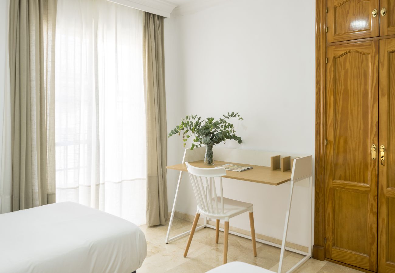 Apartamento en Málaga - Apt. de 3 habitaciones en Málaga Sharing Co.