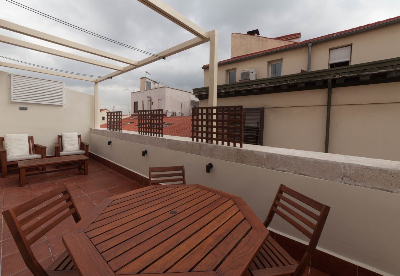 Apartment in Madrid - Penthouse con terraza en las Letras by SharingCo 