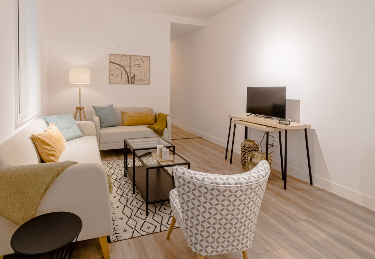 Apartment in Madrid - Unico piso de 3 habs en Chamberi by SharingCo 