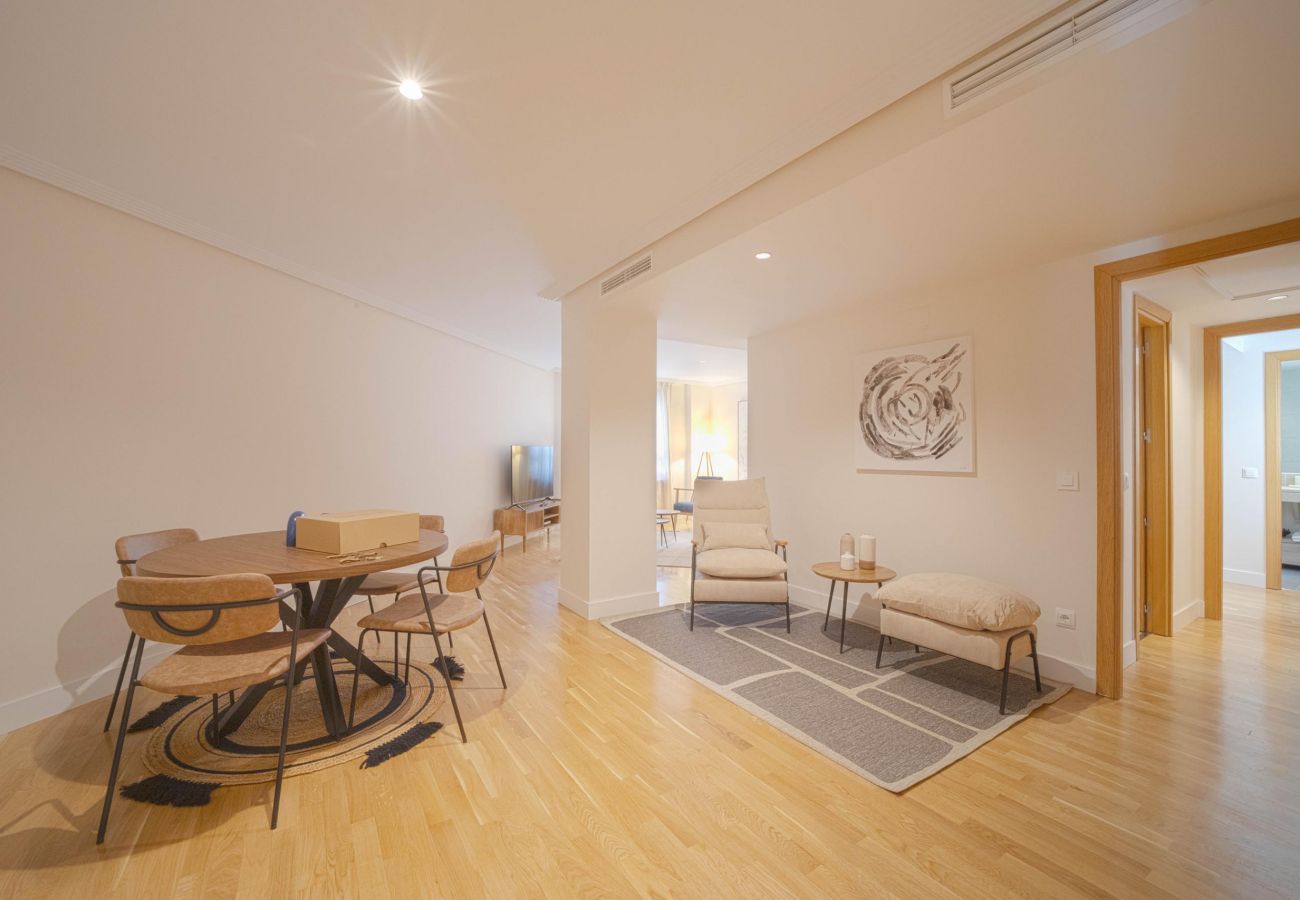 Apartment in Madrid - Amplio Apartamento en Castellana by Sharing Co   