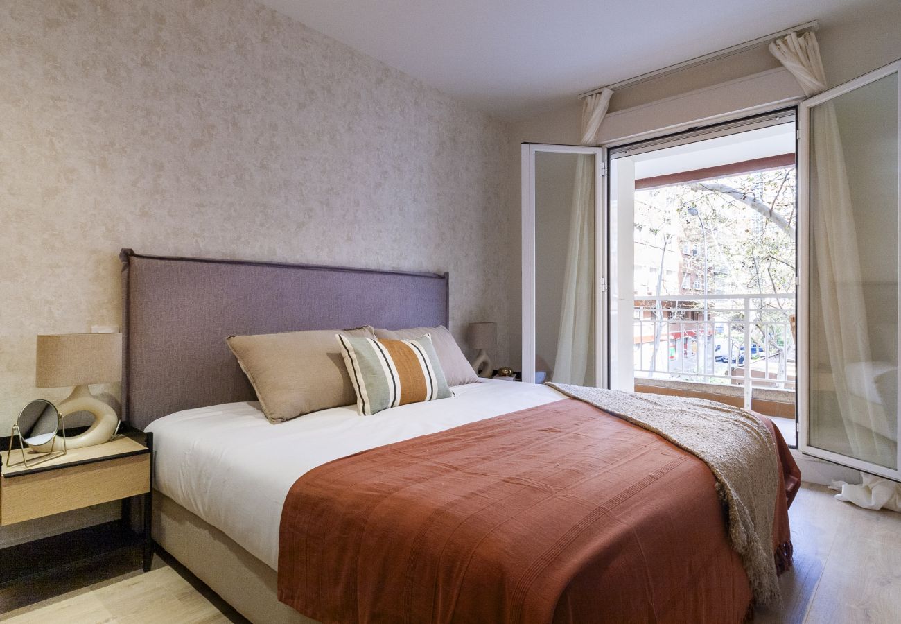 Apartment in Madrid - Apartamento de 2 hab. en La Castellana Sharing Co.  