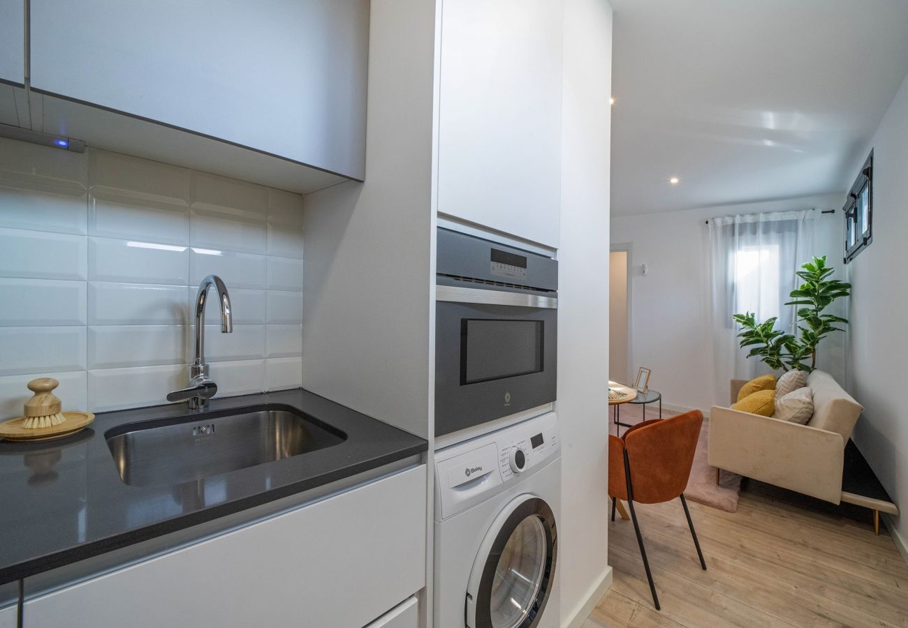 Apartment in Madrid - Tu hogar en Chamberí by SharingCo  