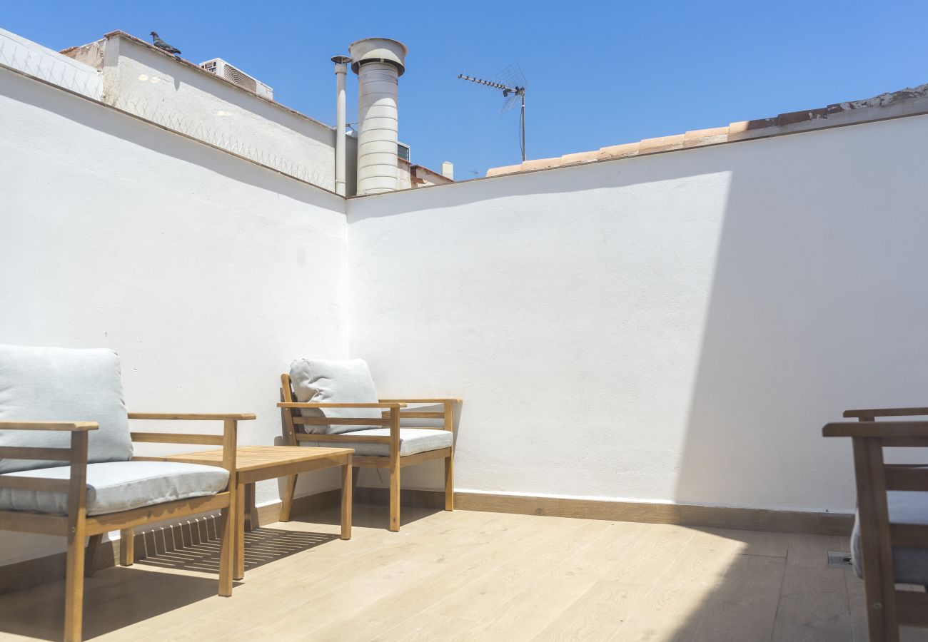 Apartment in Málaga - Apartamento de 1 hab. con terraza en Lagunillas    