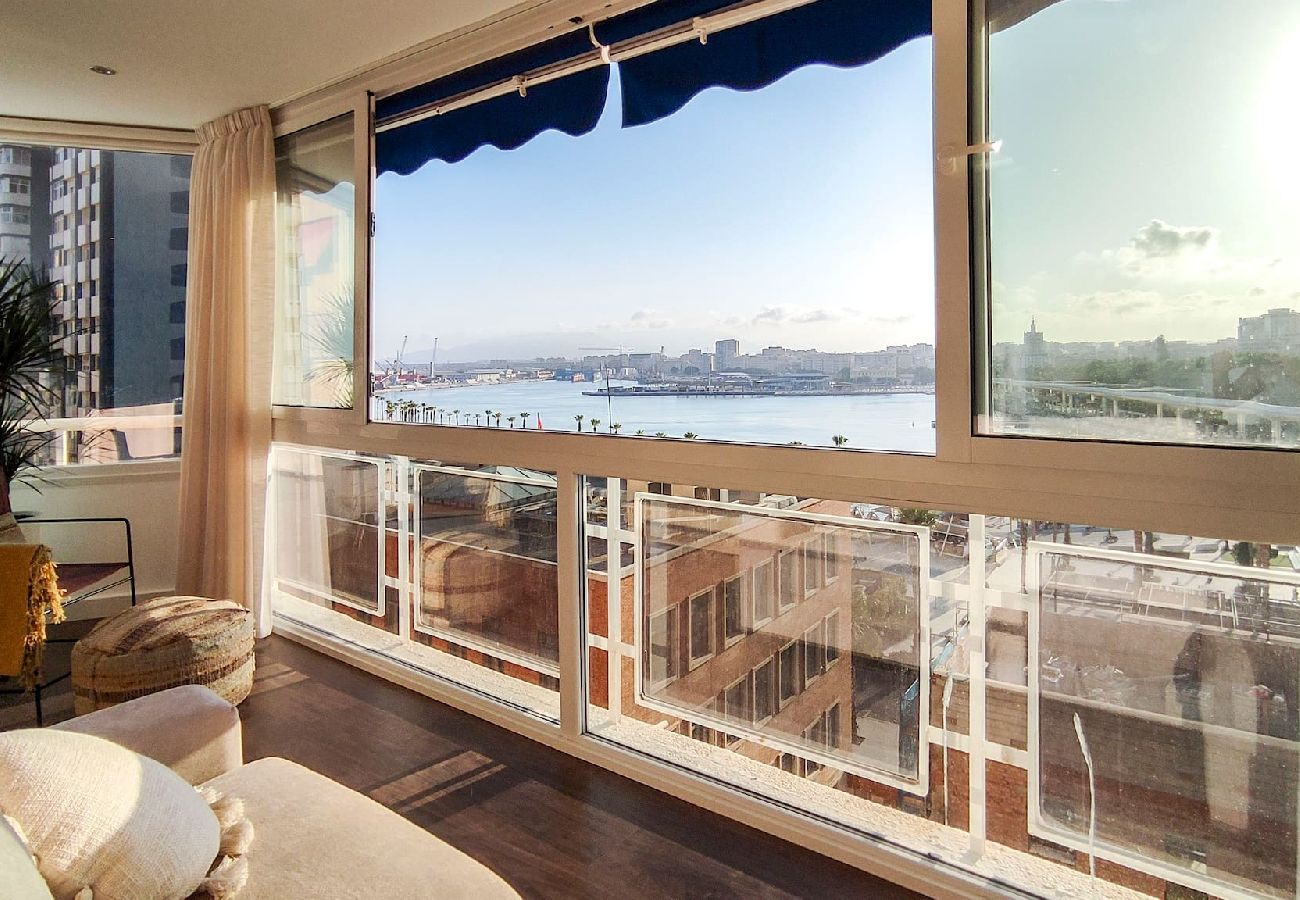Apartment in Málaga - Luxury 3-bed apartment with sea views by SharingCo 