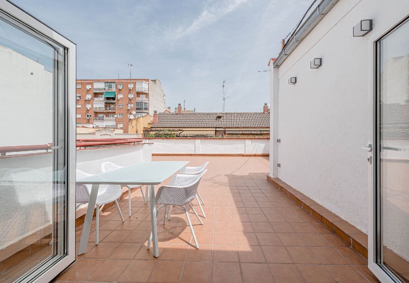 Apartment in Madrid - Gorgeous 2bed attic with terrace in Azca by Sharing Co 