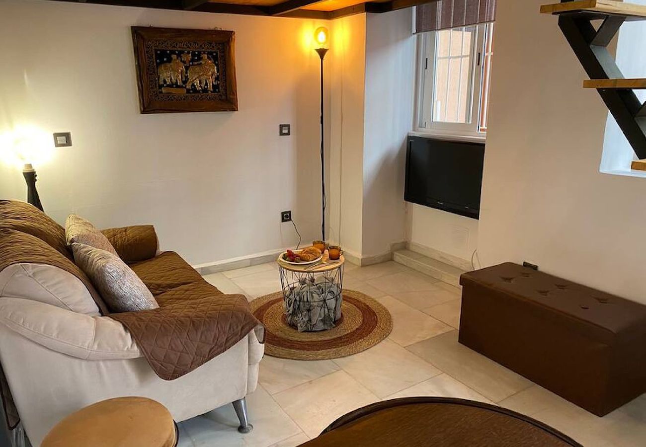 Studio in Málaga - Nice and Cozy studio with two beds in the center of Málaga by Sharing Co 