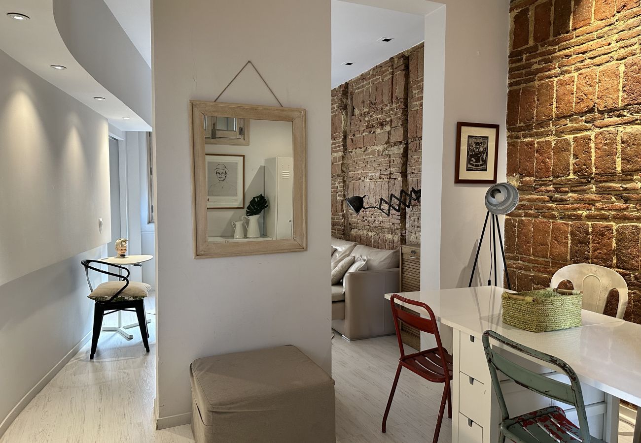 Apartment in Madrid - Comodidad en el Corazón de La Latina by Sharing Co