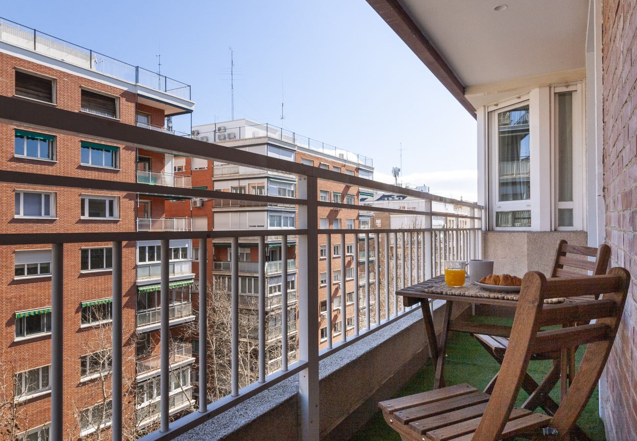 Apartment in Madrid - Apartamento 3 hab. en La Castellana Sharing Co    