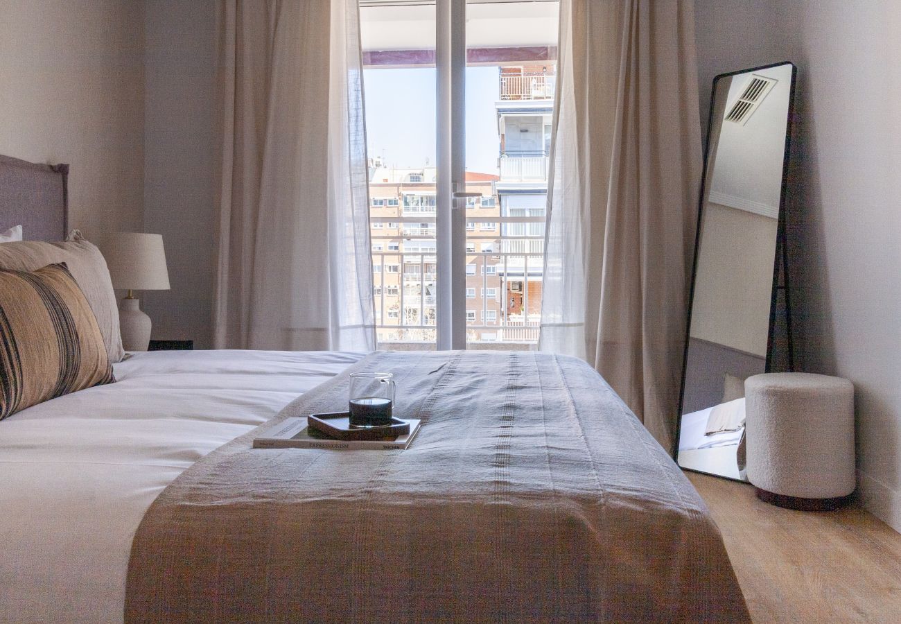 Apartment in Madrid - Apartamento 3 hab. en La Castellana Sharing Co    