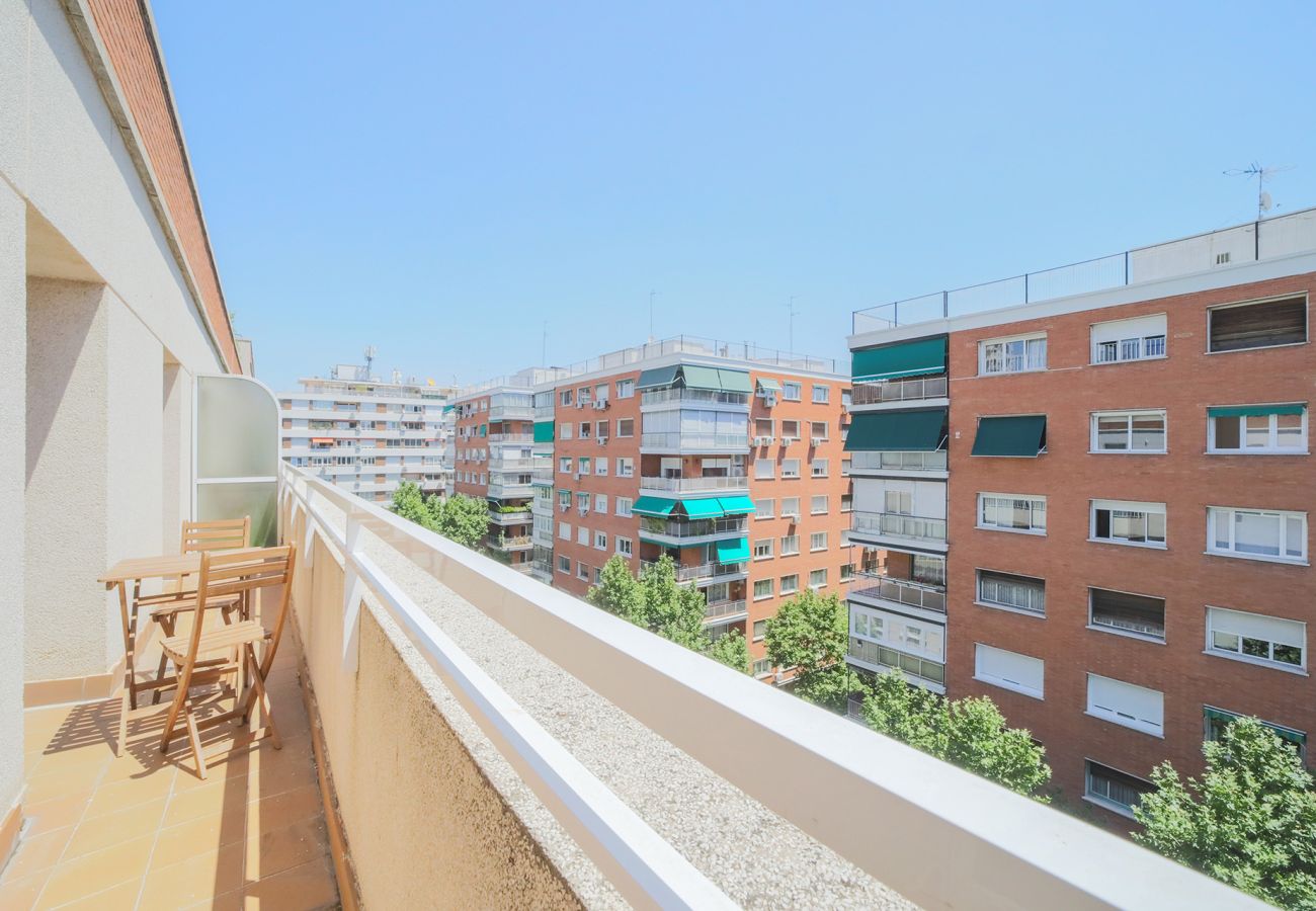 Apartment in Madrid - Ático 4 hab. Gran terraza en La Castellana Sharing Co